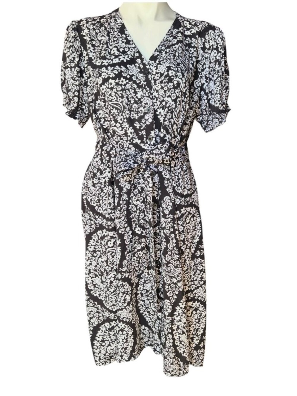 Croft & Barrow Dress Size PXL Black & White Button Down Tie Belt Floral Career